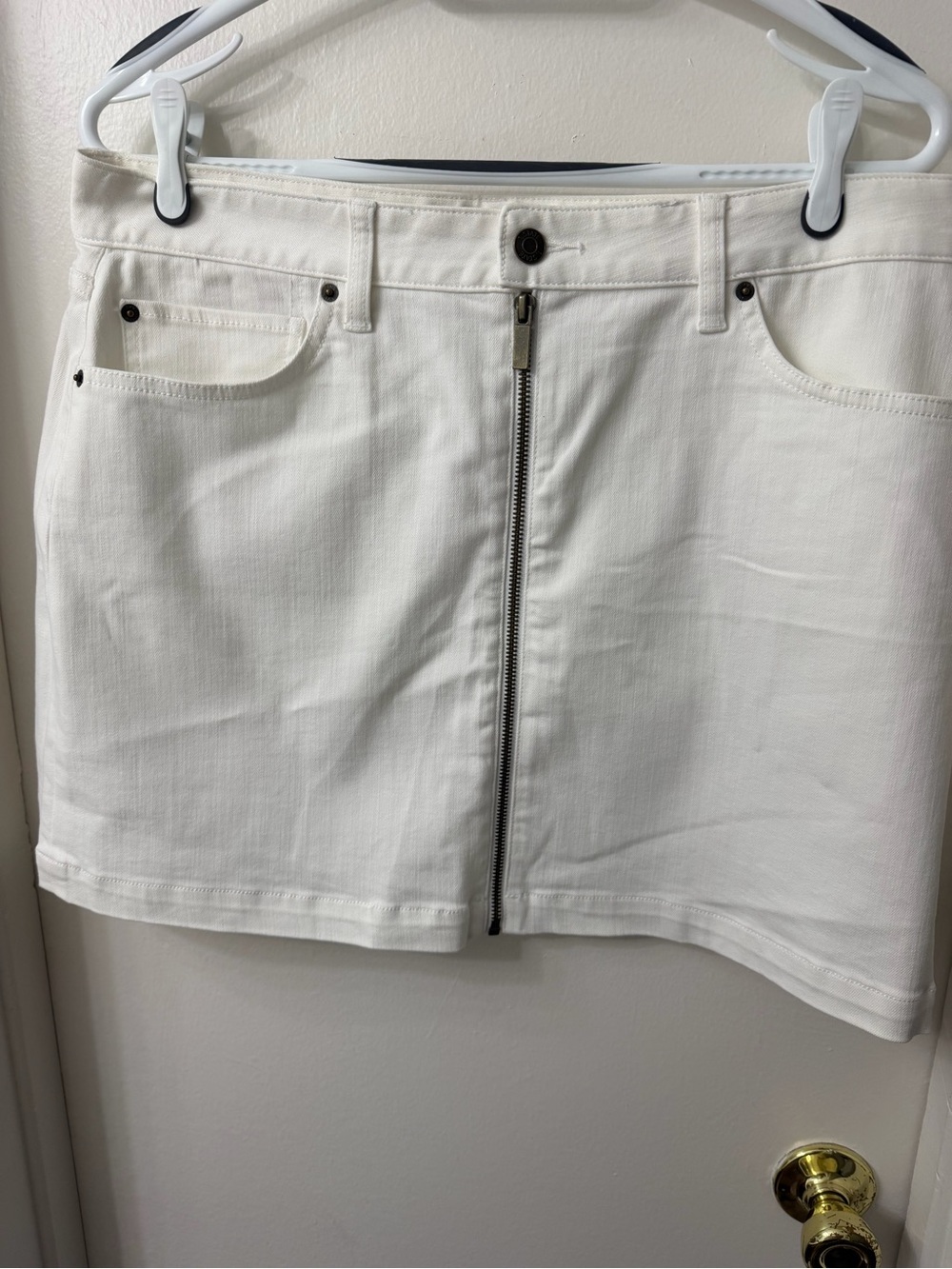 1.STATE White Denim Skirt with Front Zip